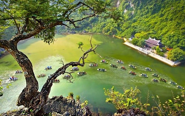 kinh-nghiem-du-lich-trang-an-mua-thu.jpg